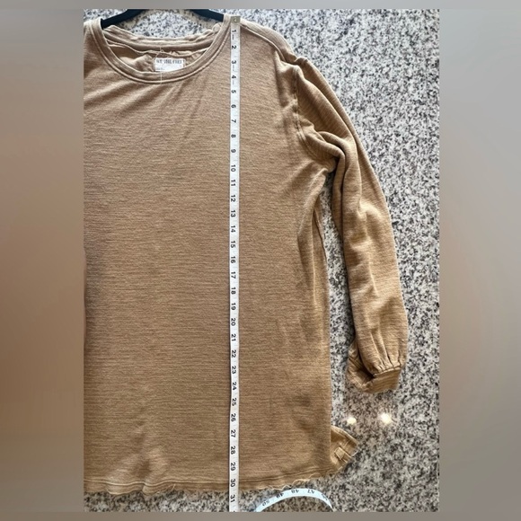 We The Free/Free People Soul Song Camel Oversized Long Sleeve Medium Top - Picture 7 of 11
